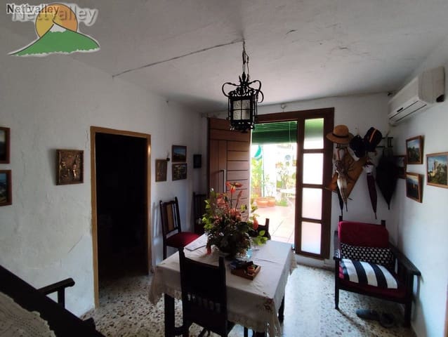 4 soveværelse Byhus til salg i Pinos del Valle, El Pinar med garage - € 191.200 (Ref: 9253655)