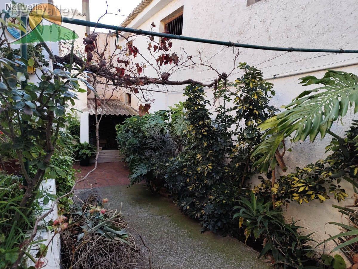 4 bedroom Townhouse for sale in Pinos del Valle with garage - € 191,200 (Ref: 9253655)