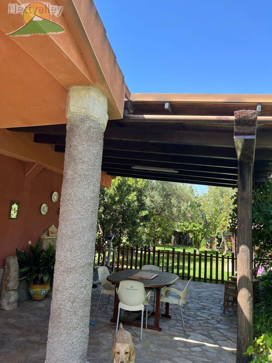 4 bedroom Townhouse for sale in Niguelas with garage - € 448,100 (Ref: 9282586)