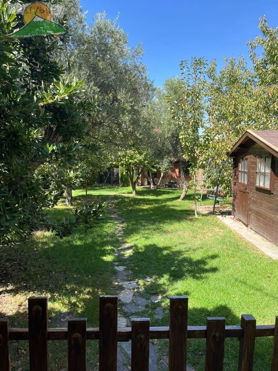 4 bedroom Townhouse for sale in Niguelas with garage - € 448,100 (Ref: 9282586)