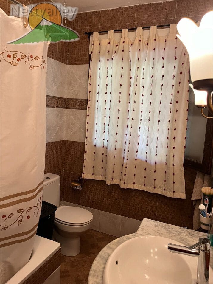 4 bedroom Townhouse for sale in Niguelas with garage - € 448,100 (Ref: 9282586)