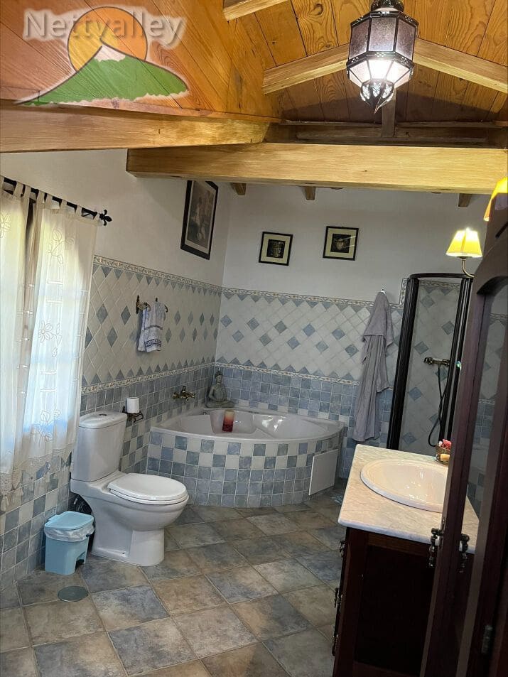 4 bedroom Townhouse for sale in Niguelas with garage - € 448,100 (Ref: 9282586)