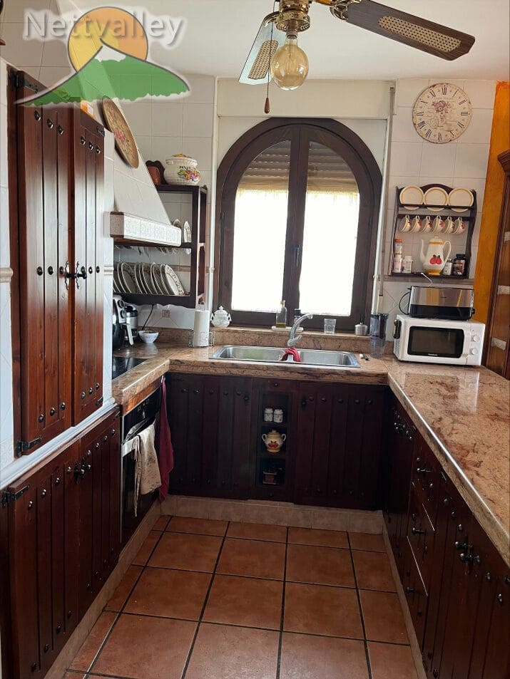 4 bedroom Townhouse for sale in Niguelas with garage - € 448,100 (Ref: 9282586)