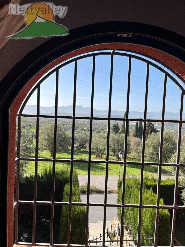 4 bedroom Townhouse for sale in Niguelas with garage - € 448,100 (Ref: 9282586)