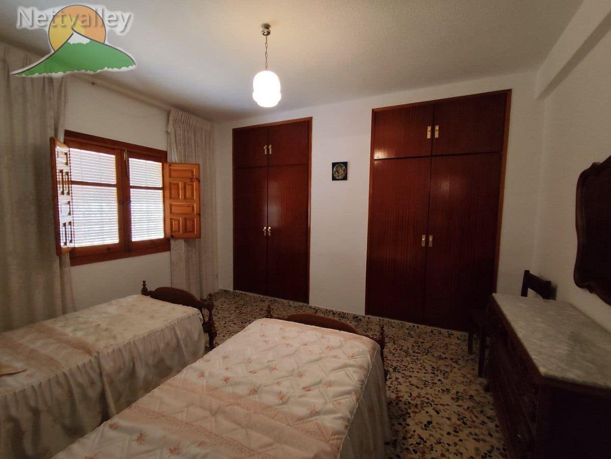 5 soveværelse Byhus til salg i Restabal - € 149.800 (Ref: 9282588)