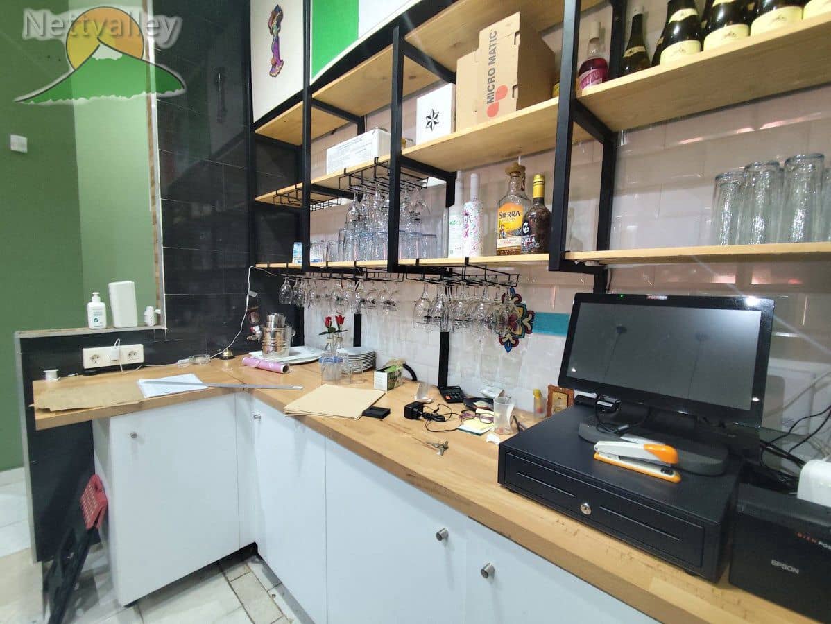 Erhverv til leje i Granada by - € 840 (Ref: 9292300)