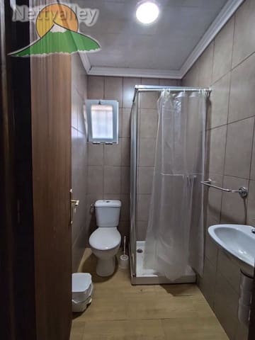 Casa de 5 habitaciones en El Pinar en venta - 90.000 € (Ref: 9292301)