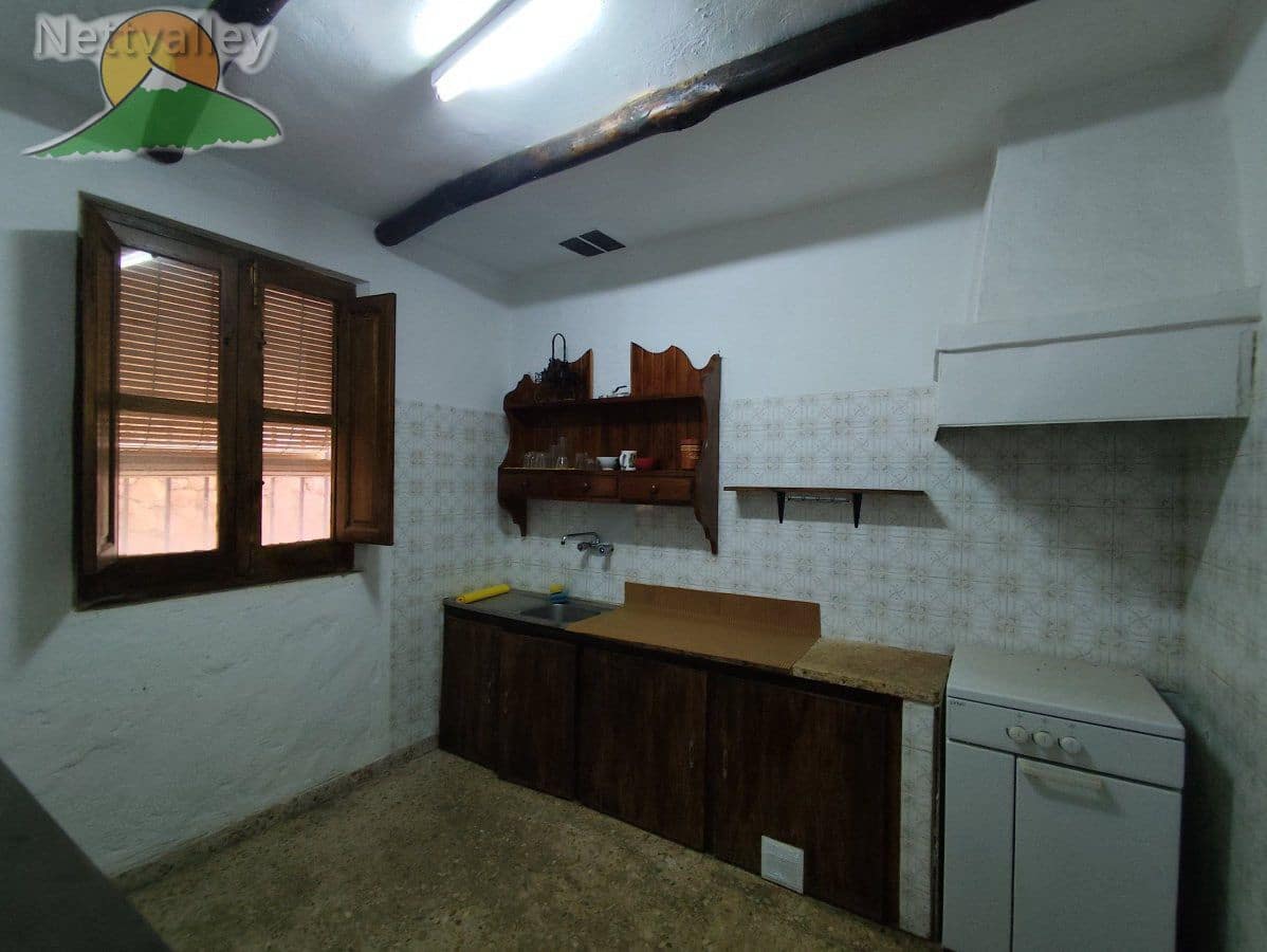 5 soveværelse Byhus til salg i El Pinar - € 90.000 (Ref: 9292301)