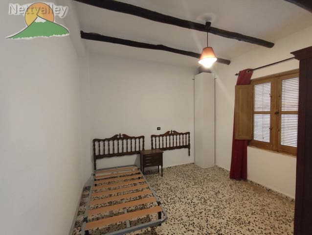 Casa de 5 habitaciones en El Pinar en venta - 90.000 € (Ref: 9292301)