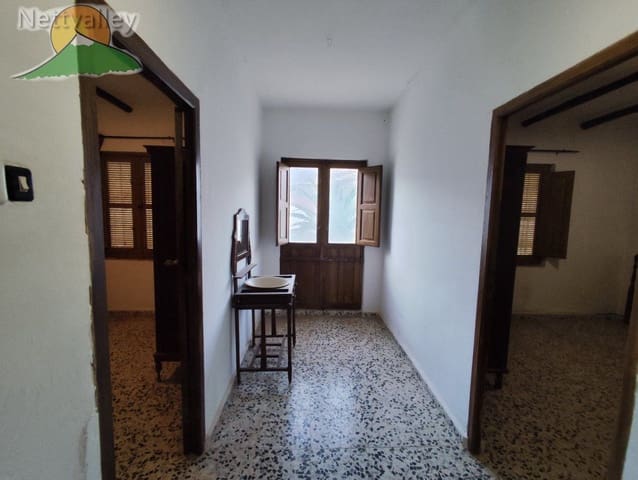 Casa de 5 habitaciones en El Pinar en venta - 90.000 € (Ref: 9292301)