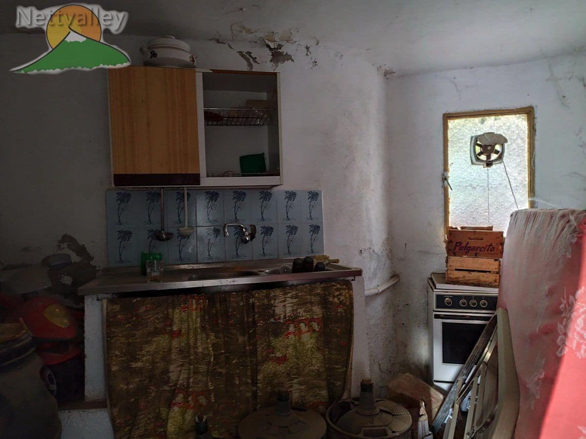 5 soveværelse Byhus til salg i El Pinar - € 90.000 (Ref: 9292301)