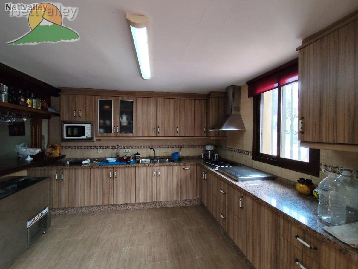 7 soveværelse Byhus til salg i Motril - € 600.000 (Ref: 9335377)