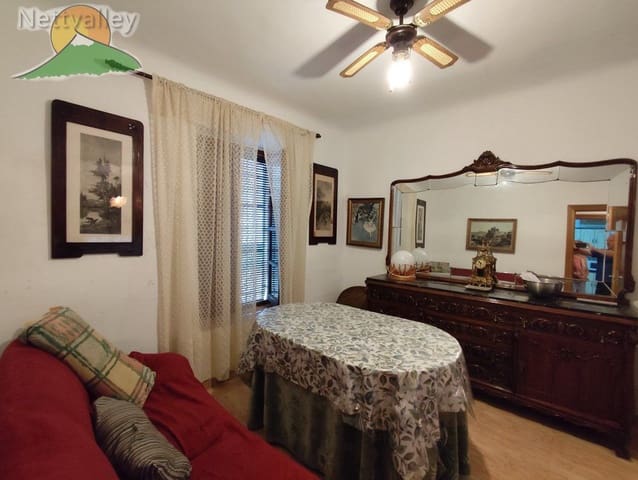 6 soveværelse Byhus til salg i Dúrcal med garage - € 250.000 (Ref: 9383196)