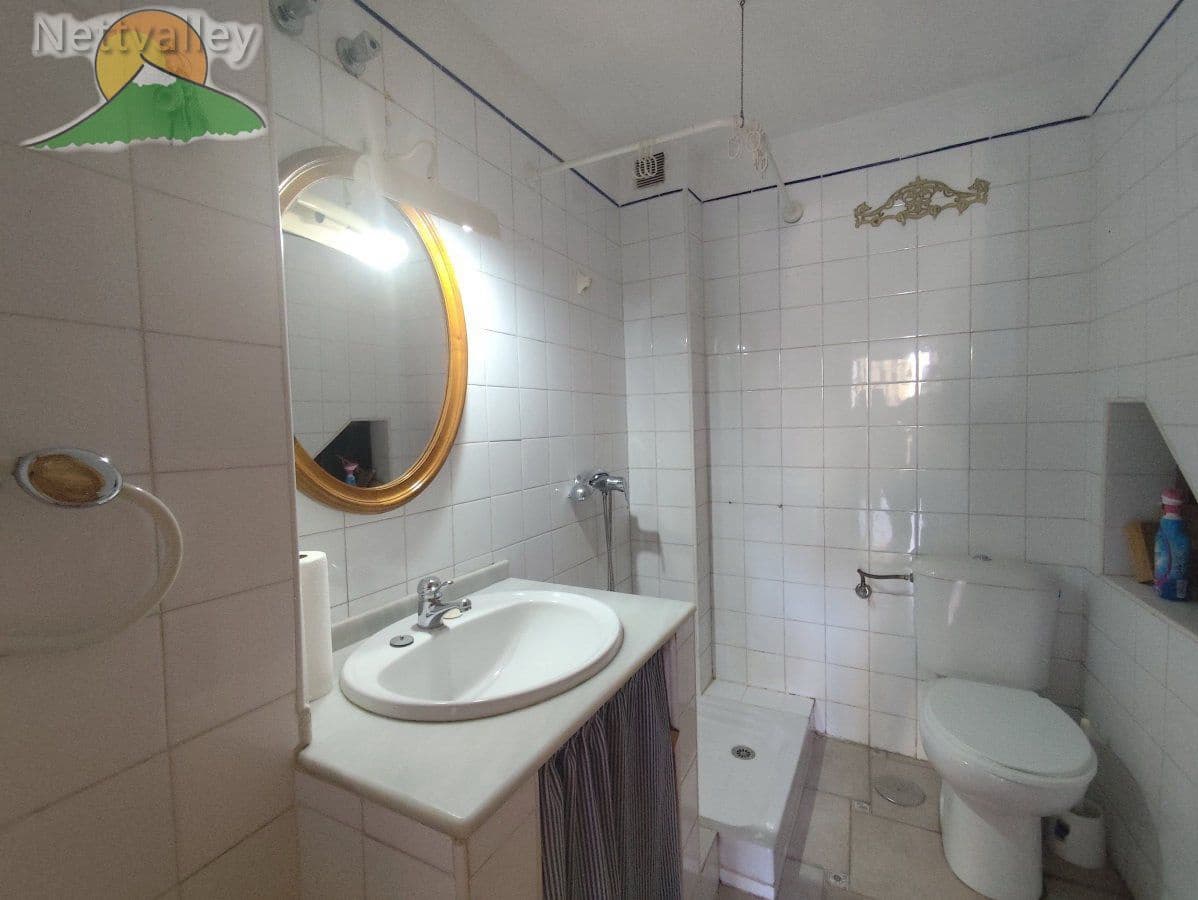 3 soveværelse Byhus til salg i Granada by - € 269.000 (Ref: 9383197)