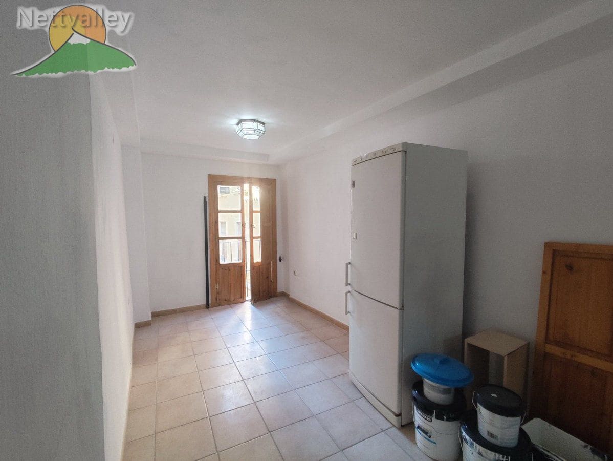 3 soveværelse Byhus til salg i Granada by - € 269.000 (Ref: 9383197)