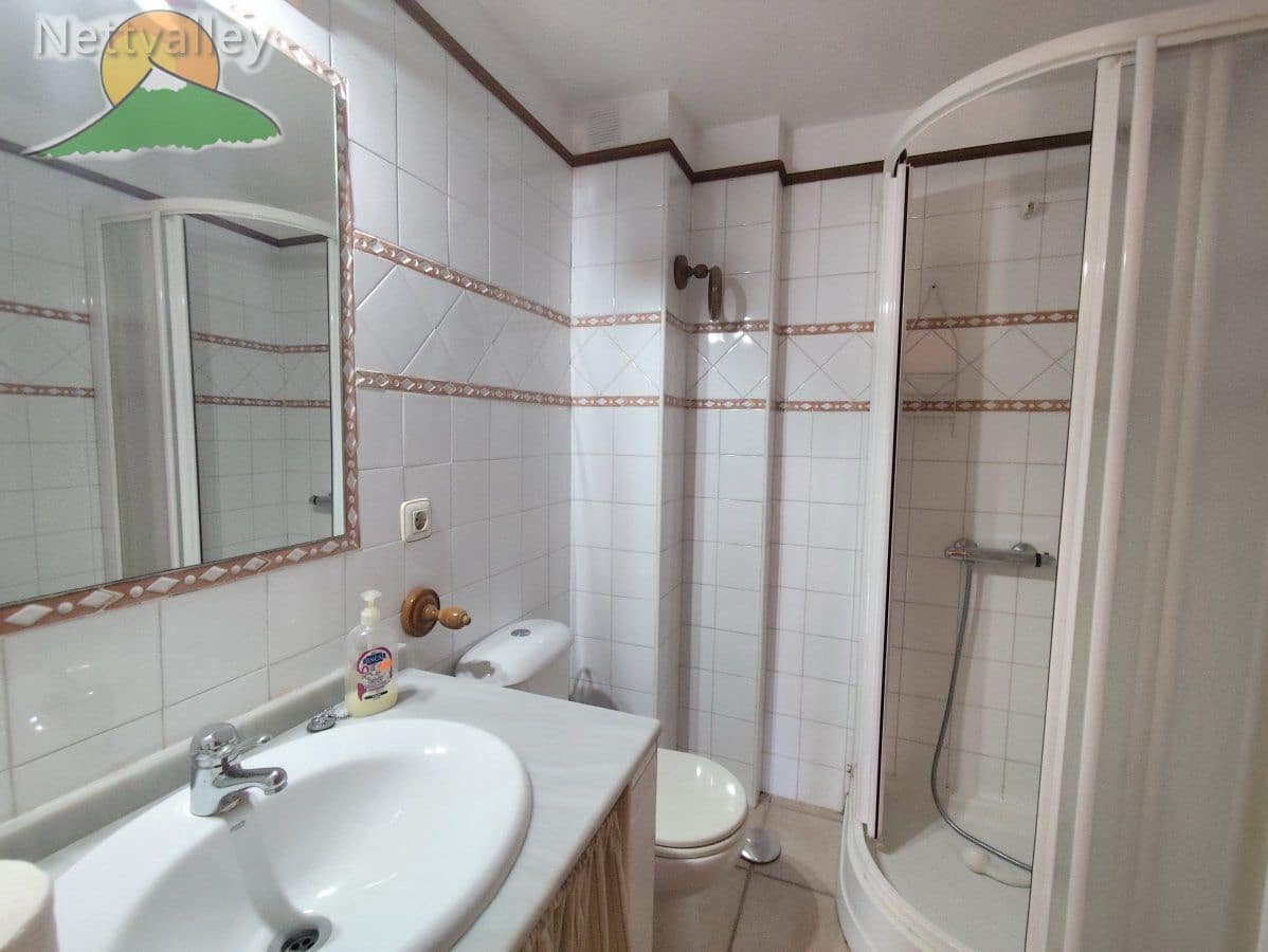 3 soveværelse Byhus til salg i Granada by - € 269.000 (Ref: 9383197)