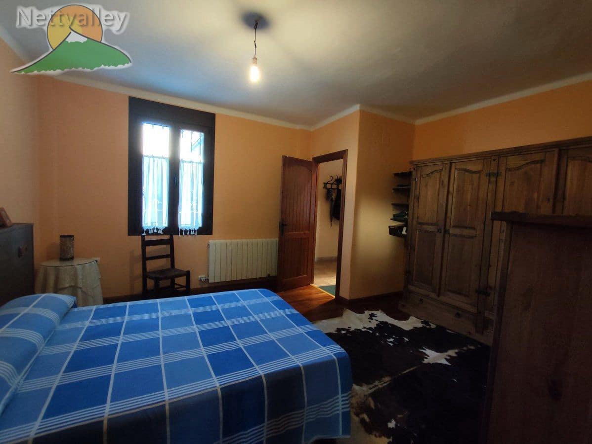 4 bedroom Townhouse for sale in Niguelas with garage - € 429,000 (Ref: 9390811)