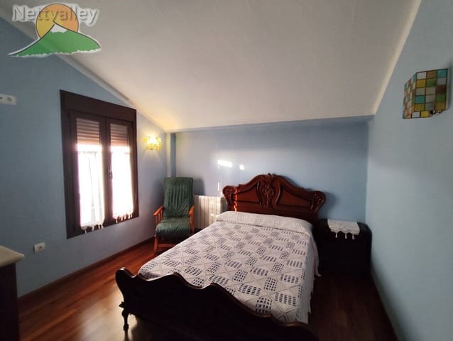 4 soveværelse Byhus til salg i Nigüelas med garage - € 429.000 (Ref: 9390811)