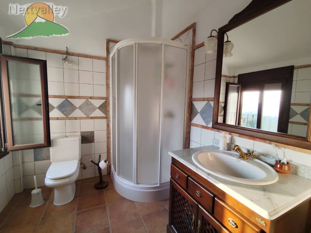 4 bedroom Townhouse for sale in Niguelas with garage - € 429,000 (Ref: 9390811)
