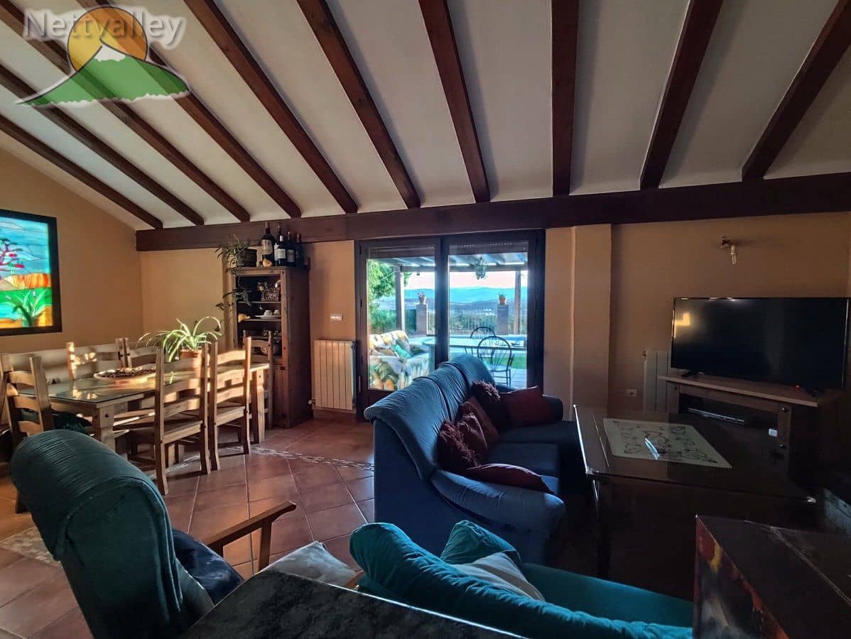 4 bedroom Townhouse for sale in Niguelas with garage - € 429,000 (Ref: 9390811)