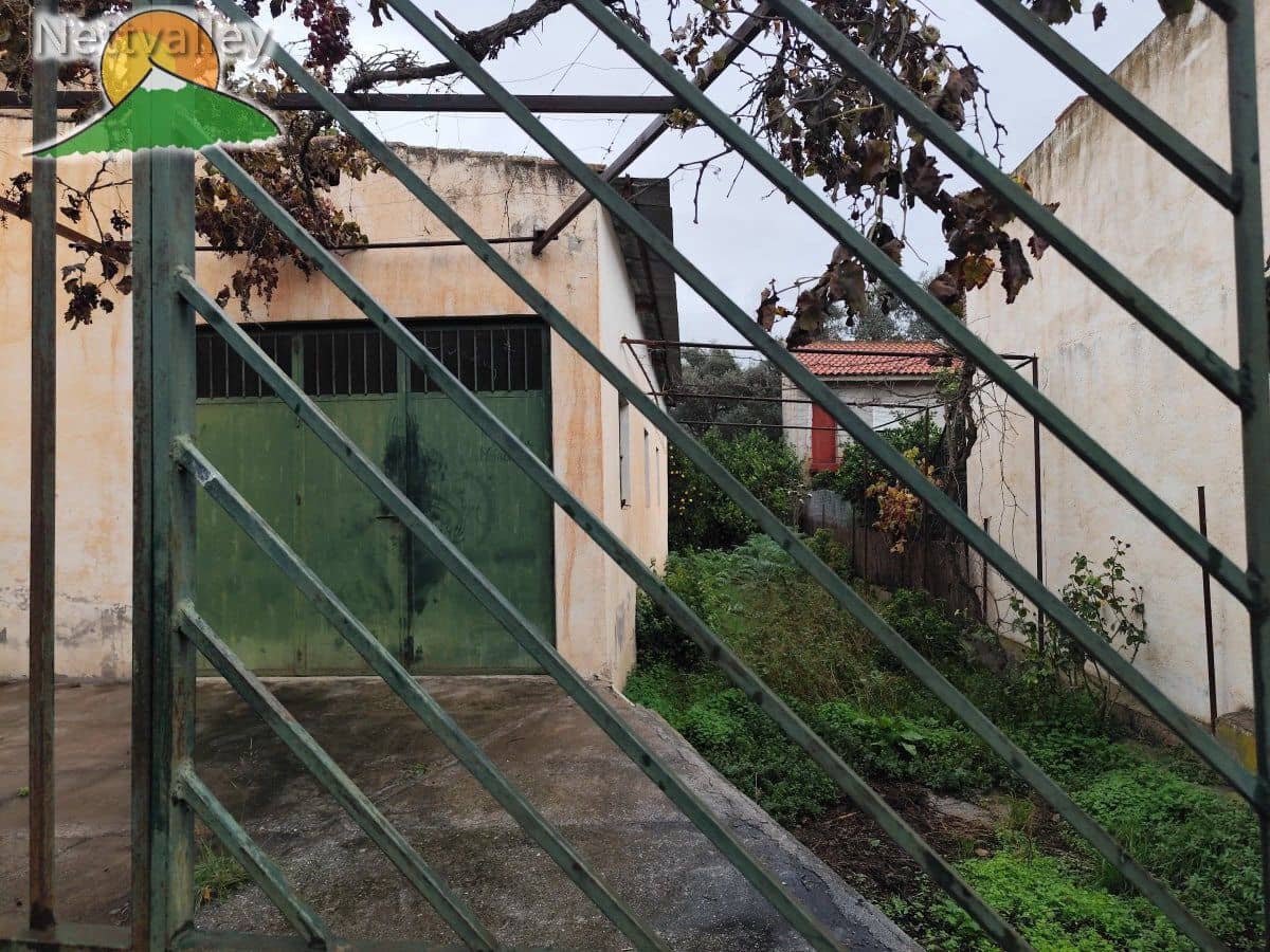 Townhouse for sale in Beznar - € 110,000 (Ref: 9400519)