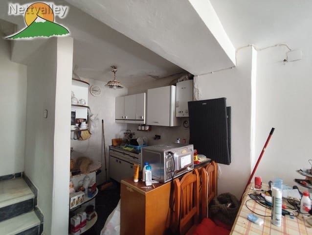 4 Zimmer Haus zu verkaufen in Izbor, El Pinar - 70.000 € (Ref: 9543131)