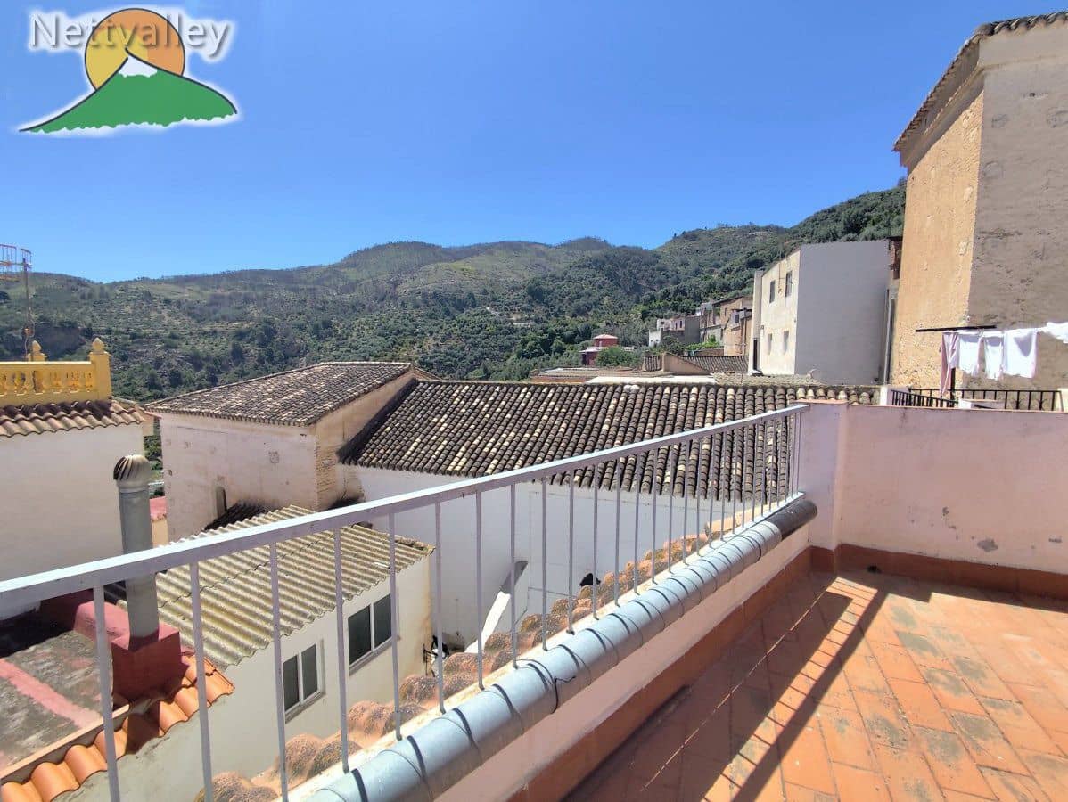 4 bedroom Townhouse for sale in Izbor - € 70,000 (Ref: 9543131)