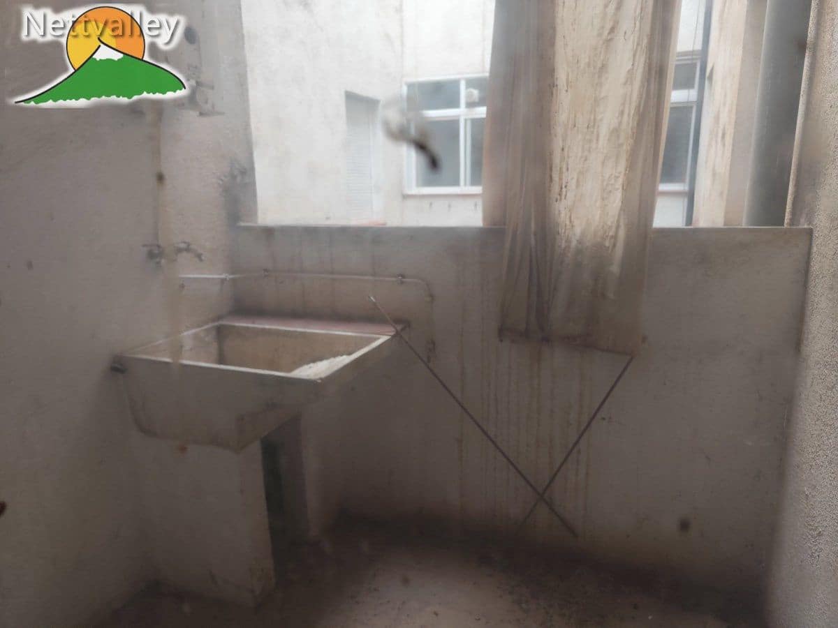 Piso de 3 habitaciones en Dúrcal en venta - 80.000 € (Ref: 9604653)