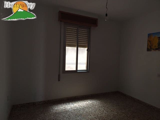 Piso de 3 habitaciones en Dúrcal en venta - 80.000 € (Ref: 9604653)