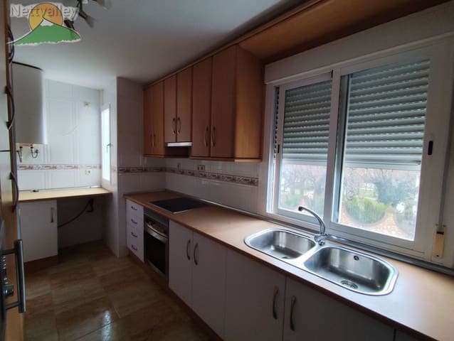 Casa de 9 habitaciones en Dúrcal en venta - 453.200 € (Ref: 9627310)