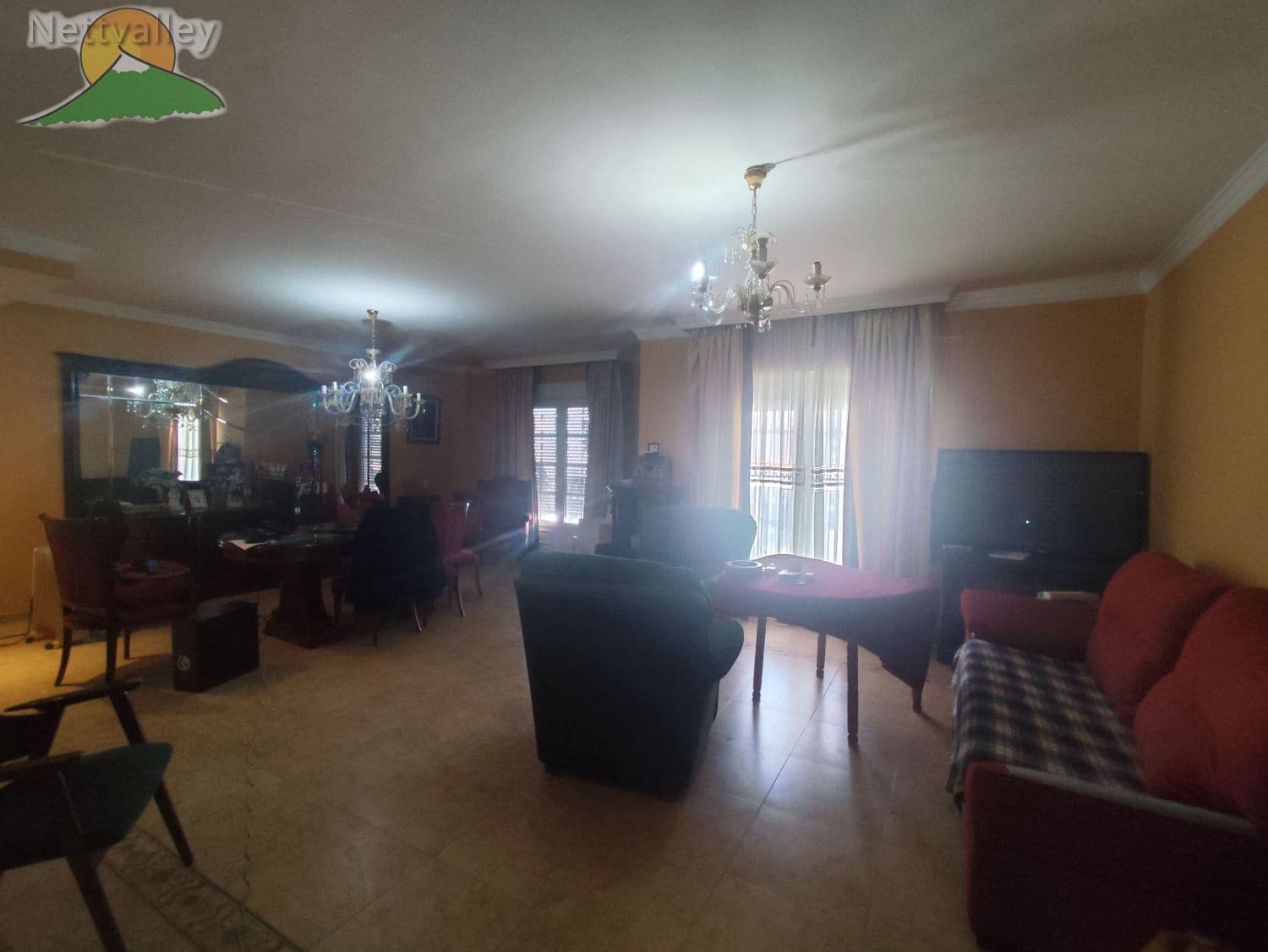 5 soveværelse Byhus til salg i Talara - € 440.000 (Ref: 9627311)