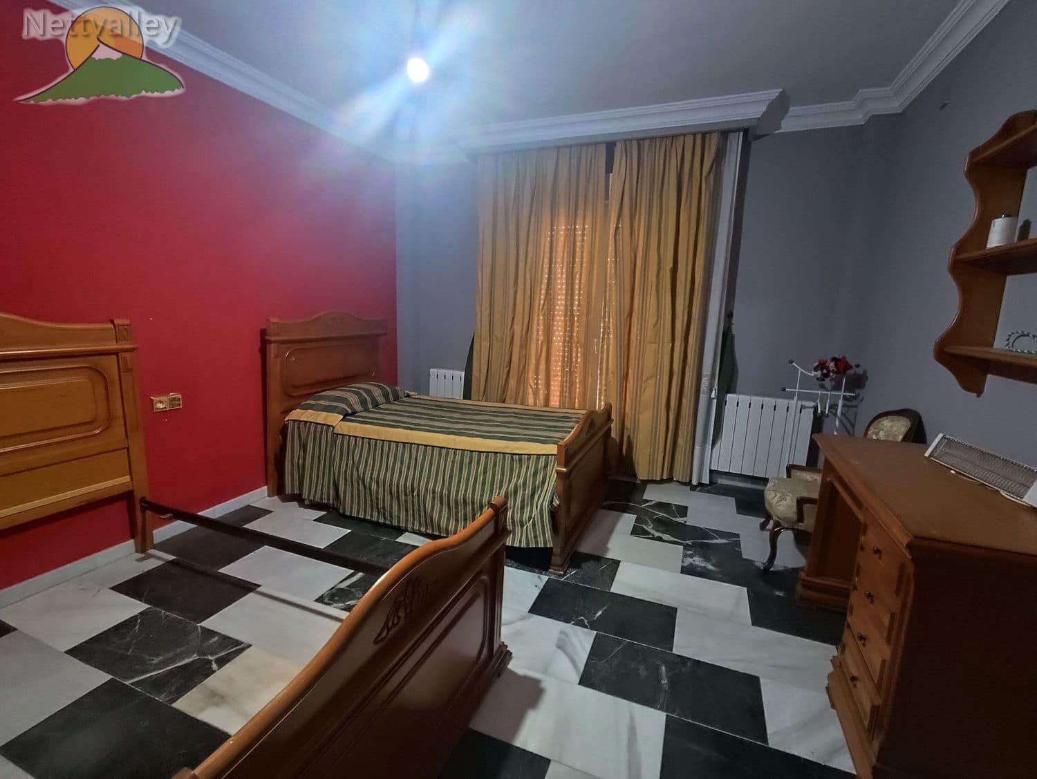 5 soveværelse Byhus til salg i Talara - € 440.000 (Ref: 9627311)