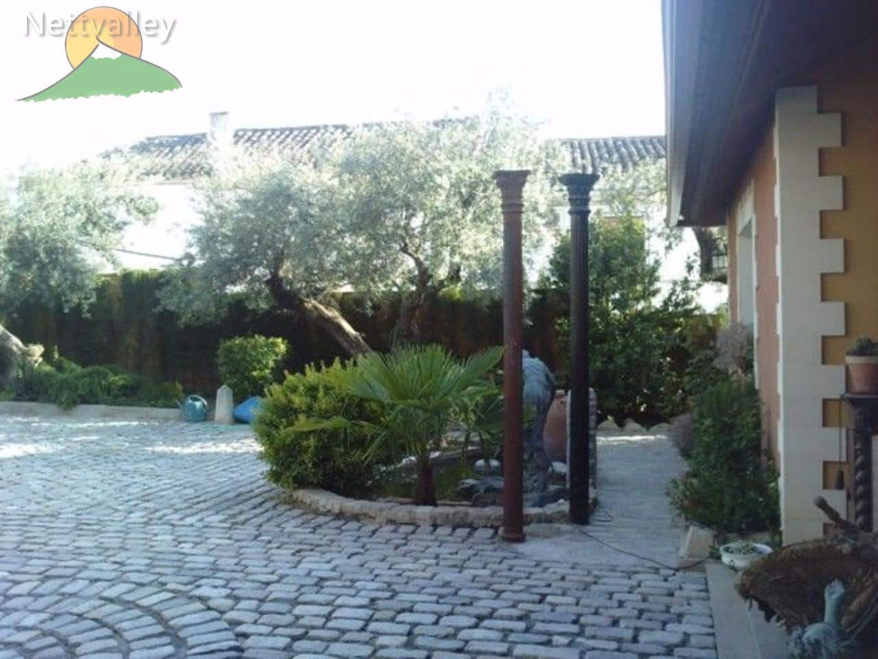 Casa de 5 habitaciones en Gójar en venta - 775.000 € (Ref: 9630540)