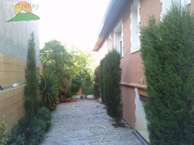 Casa de 5 habitaciones en Gójar en venta - 775.000 € (Ref: 9630540)