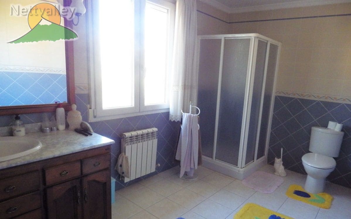 5 bedroom Townhouse for sale in Gojar - € 775,000 (Ref: 9630540)