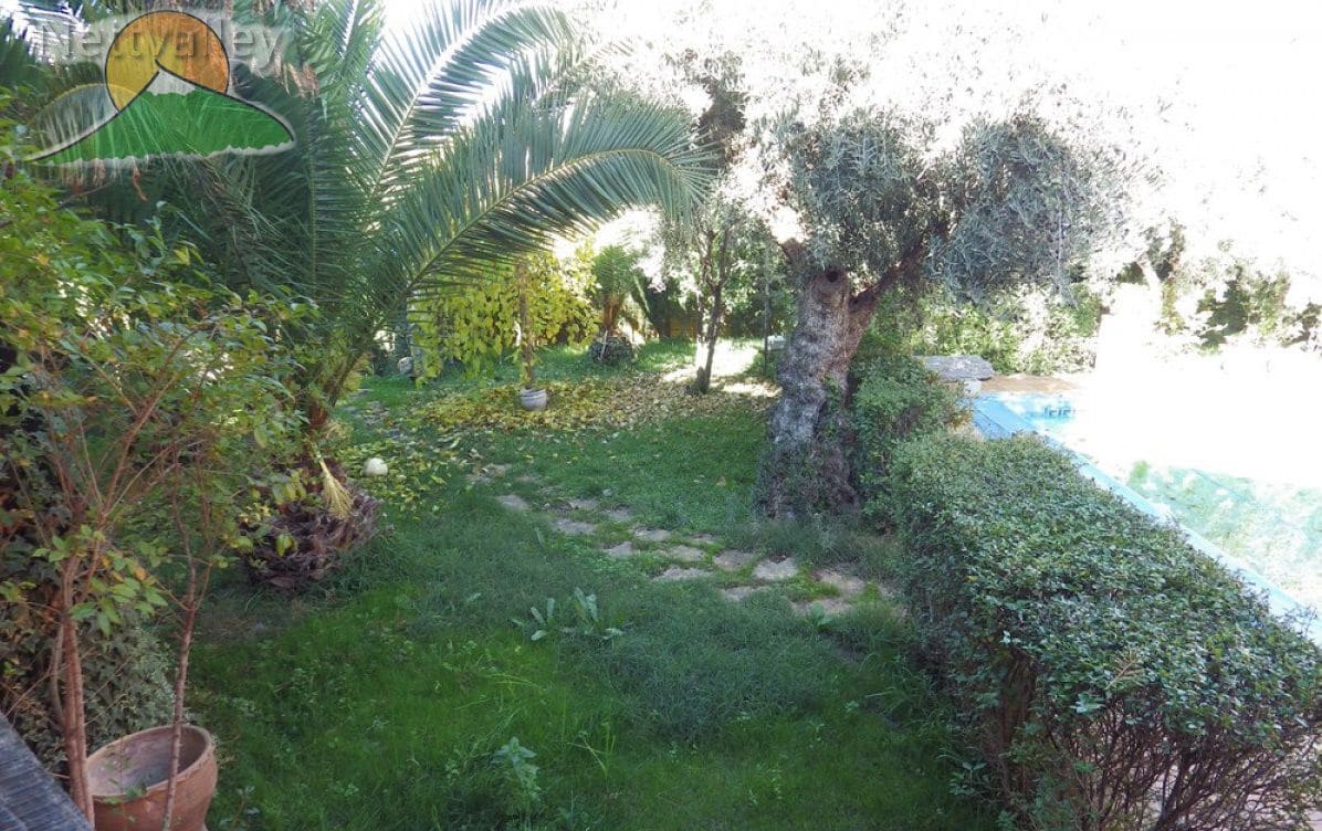 5 bedroom Townhouse for sale in Gojar - € 775,000 (Ref: 9630540)