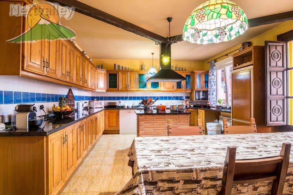 5 soverom Hus til salgs i Gojar - € 750 000 (Ref: 9630540)