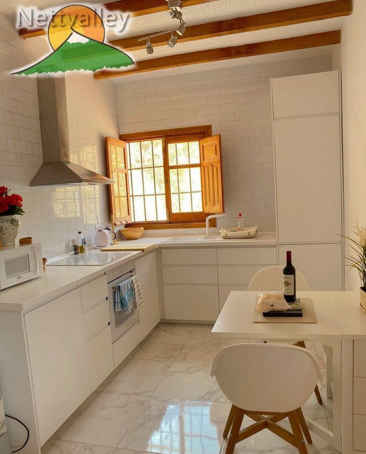 2 bedroom Townhouse for sale in Guajar Faraguit - € 166,400 (Ref: 9701377)