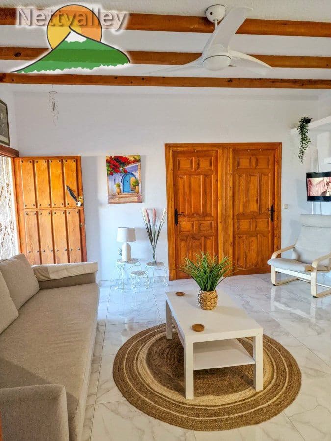 2 bedroom Townhouse for sale in Guajar Faraguit - € 166,400 (Ref: 9701377)