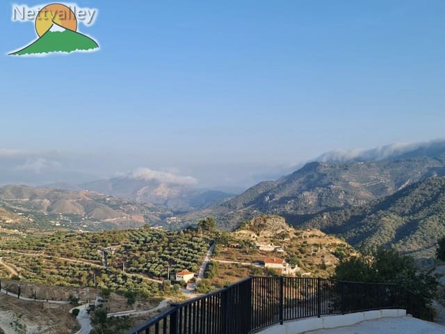 2 bedroom Townhouse for sale in Guajar Faraguit, Los Guajares - € 166,400 (Ref: 9701377)