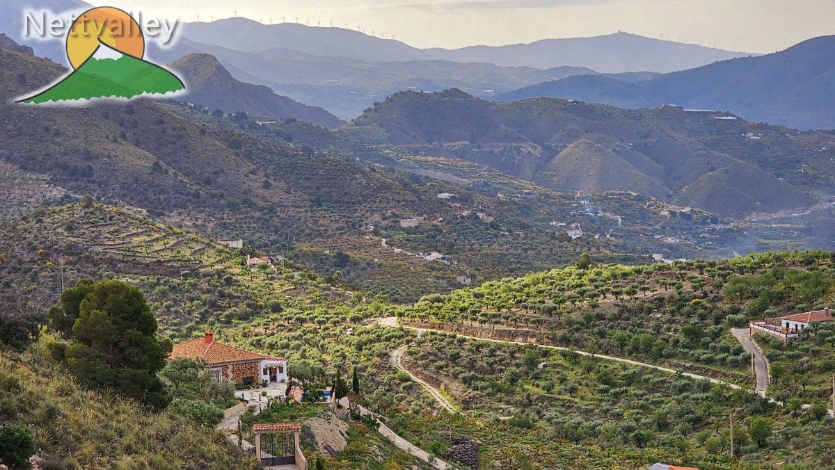 2 bedroom Townhouse for sale in Guajar Faraguit - € 166,400 (Ref: 9701377)