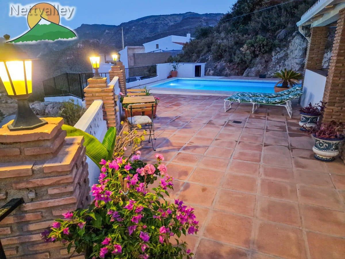 2 bedroom Townhouse for sale in Guajar Faraguit - € 166,400 (Ref: 9701377)