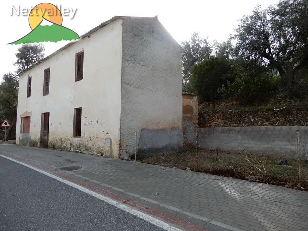 2 bedroom Townhouse for sale in Pinos del Valle - € 52,100 (Ref: 9765235)