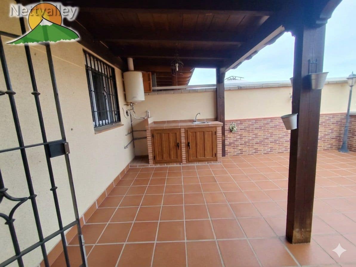 3 bedroom Townhouse for sale in Monachil with garage - € 289,100 (Ref: 9845085)
