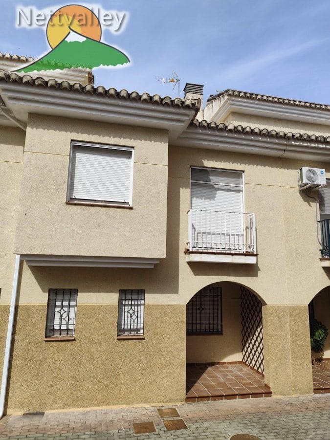 3 bedroom Townhouse for sale in Monachil with garage - € 289,100 (Ref: 9845085)
