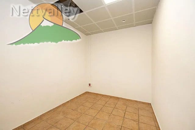 3 bedroom Commercial for rent in Granada city - € 610 (Ref: 9866682)