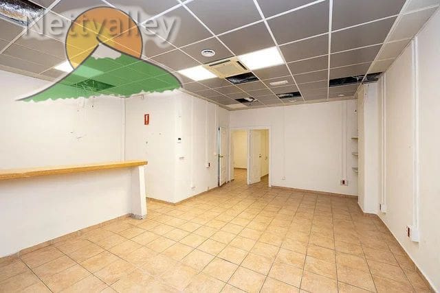3 bedroom Commercial for rent in Granada city - € 610 (Ref: 9866682)