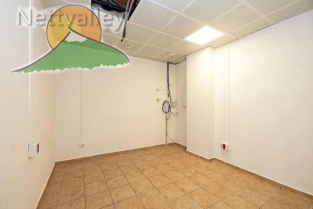 3 bedroom Commercial for rent in Granada city - € 610 (Ref: 9866682)