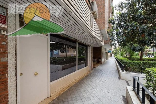 3 bedroom Commercial for rent in Granada city - € 610 (Ref: 9866682)