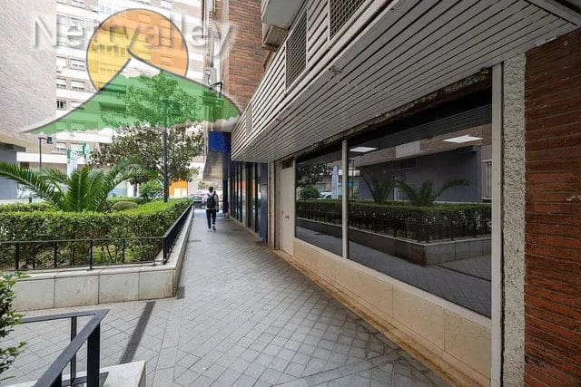 3 bedroom Commercial for rent in Granada city - € 610 (Ref: 9866682)